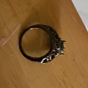 Elegant Gold and Black Ring